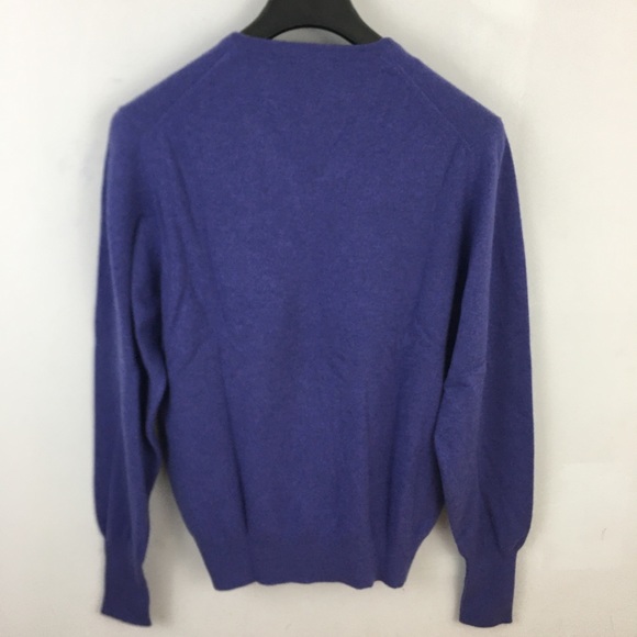 🛍 Jay Kos 100% Cashmere V-Neck Sweater, Size Medium, New with small flaw. - Picture 4 of 9